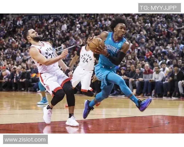 猛龙队与黄蜂激战正酣球迷期待精彩对决与惊喜表现